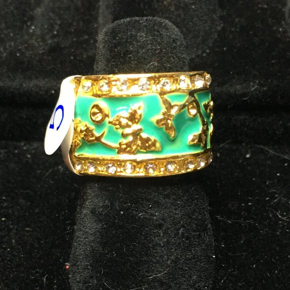 ring - Picture 4 of 4
